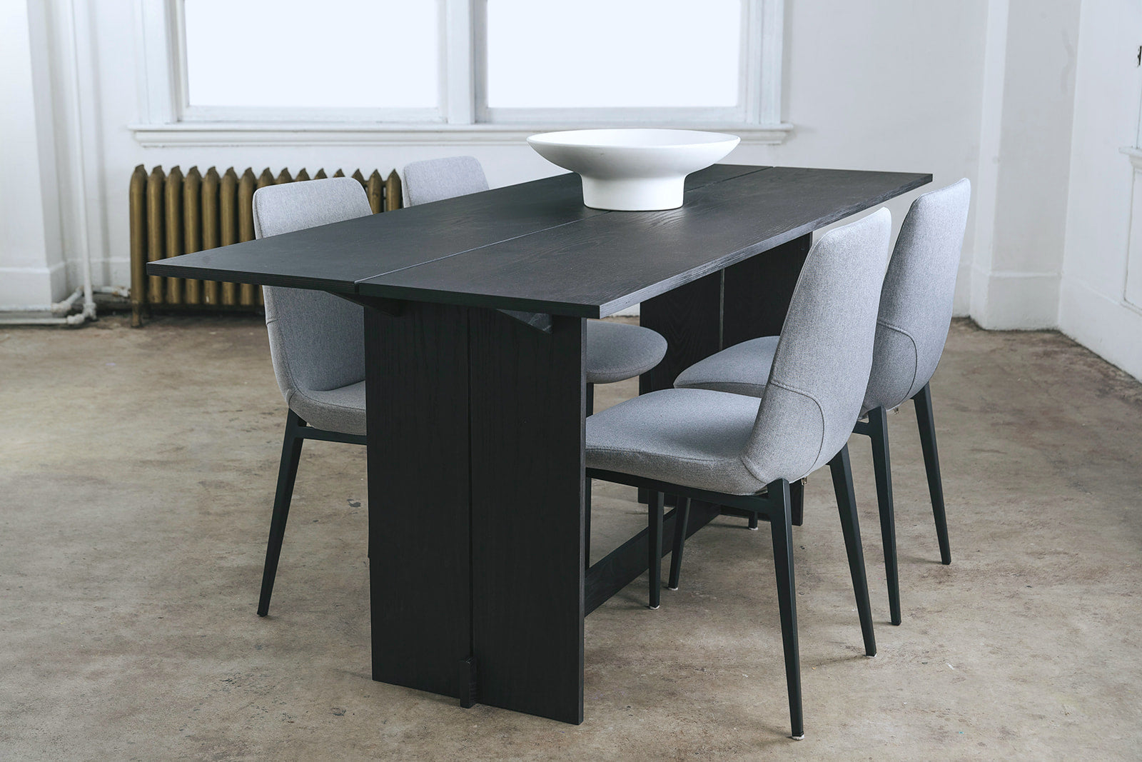 Ezra Dining Table